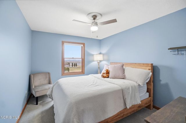 201 E Greenwood Drive, Haskins, OH 43525