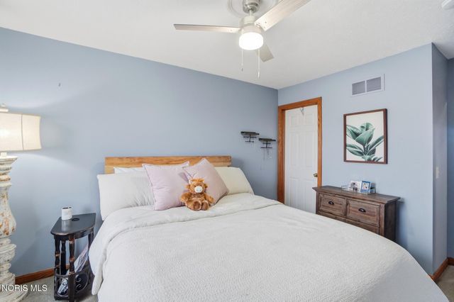 201 E Greenwood Drive, Haskins, OH 43525