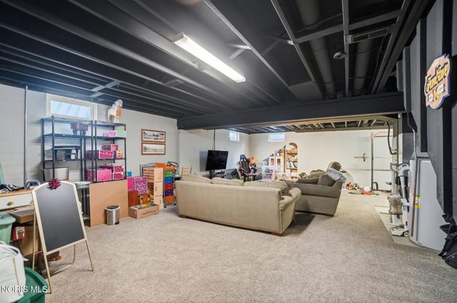 201 E Greenwood Drive, Haskins, OH 43525