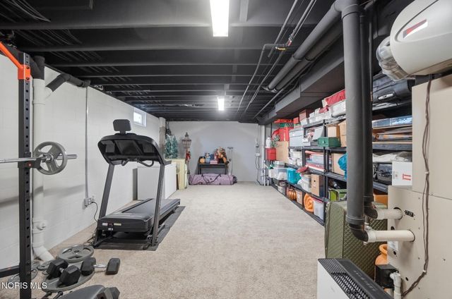 201 E Greenwood Drive, Haskins, OH 43525