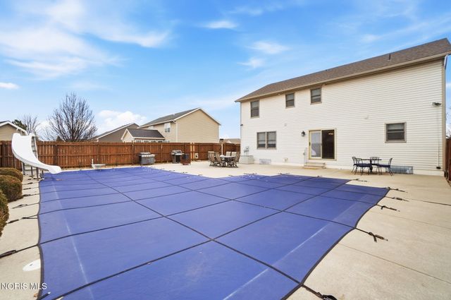 201 E Greenwood Drive, Haskins, OH 43525