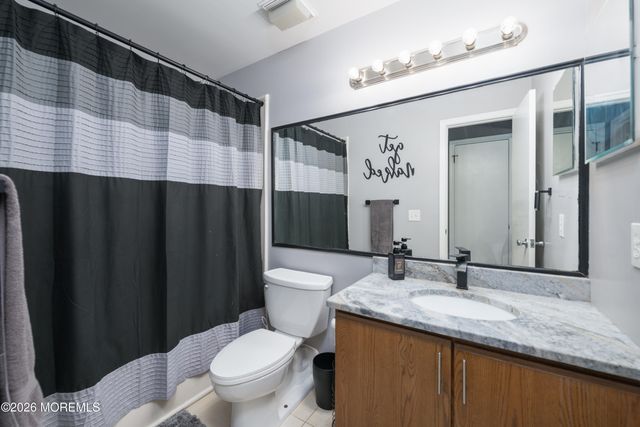 2303 Gulfstream Way, Toms River, NJ 08755