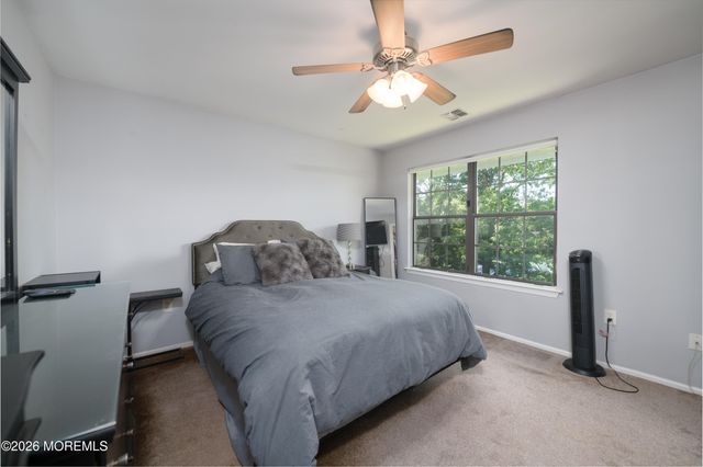 2303 Gulfstream Way, Toms River, NJ 08755