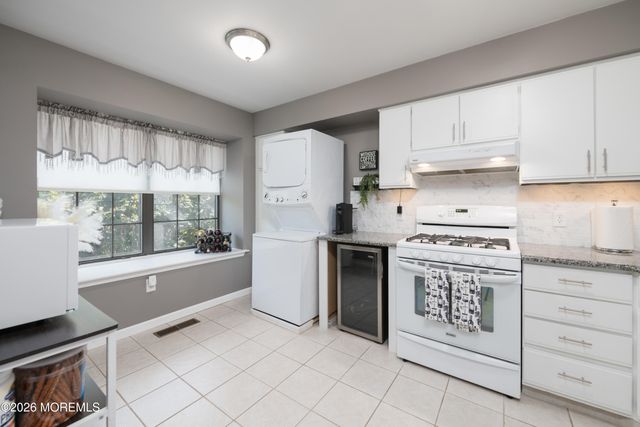 2303 Gulfstream Way, Toms River, NJ 08755