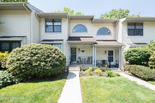 2303 Gulfstream Way, Toms River, NJ 08755