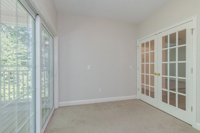 80-7 Carriage Way, Manchester, NH 03102