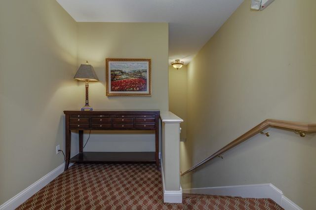 80-7 Carriage Way, Manchester, NH 03102