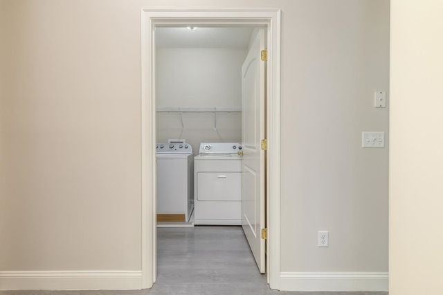 80-7 Carriage Way, Manchester, NH 03102