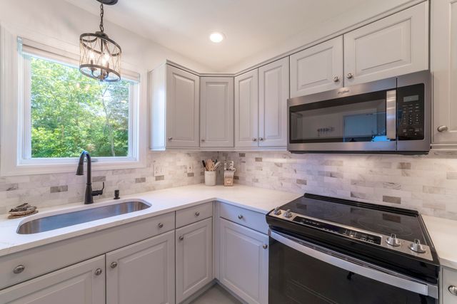 19300 Highland Drive, New Buffalo Twp, MI 49117