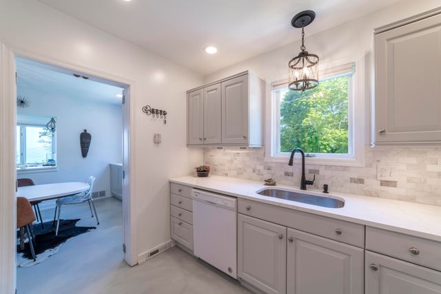19300 Highland Drive, New Buffalo Twp, MI 49117