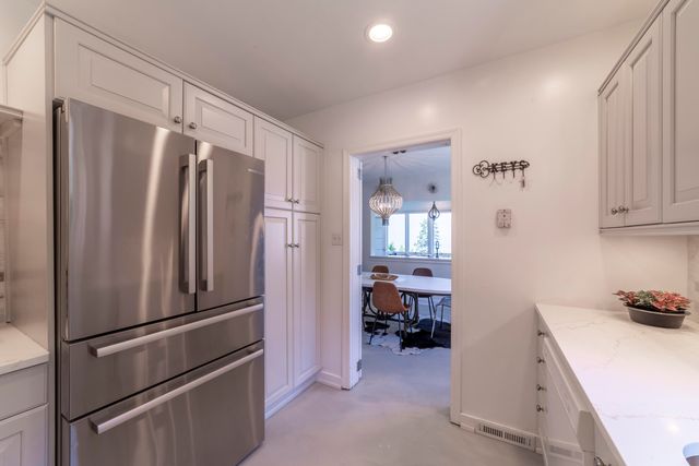 19300 Highland Drive, New Buffalo Twp, MI 49117