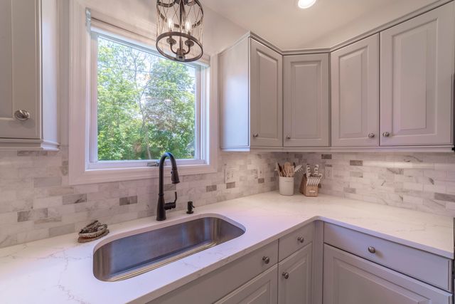 19300 Highland Drive, New Buffalo Twp, MI 49117