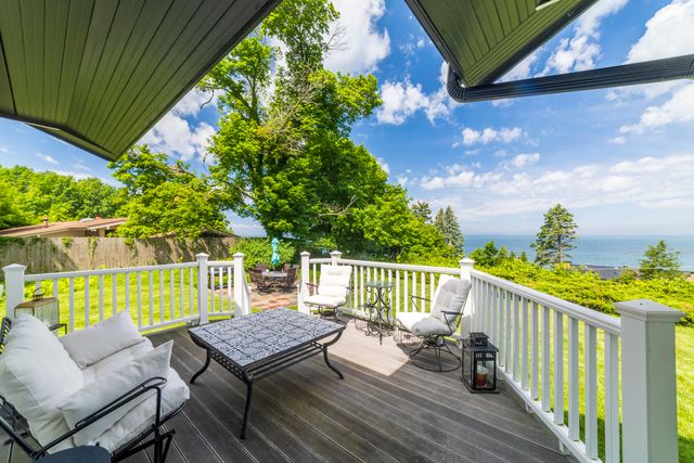 19300 Highland Drive, New Buffalo Twp, MI 49117