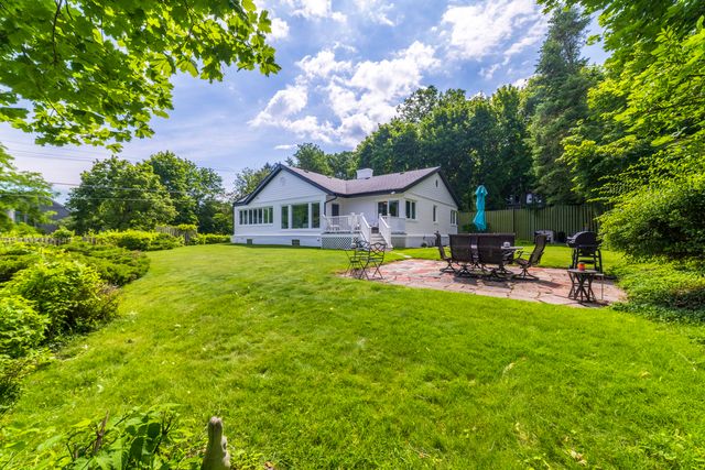 19300 Highland Drive, New Buffalo Twp, MI 49117