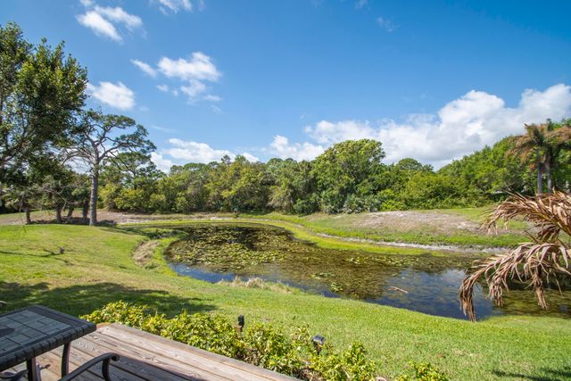 91 S Warner Drive, Jensen Beach, FL 34957