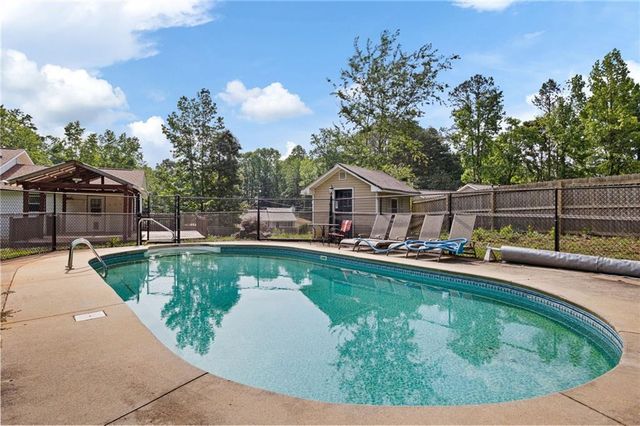 387 Pine Acres Drive, Canton, GA 30115
