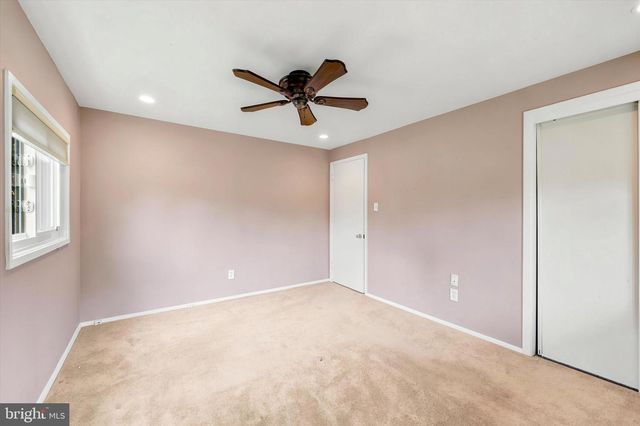 38 WAR TROPHY LN, Media, PA 19063