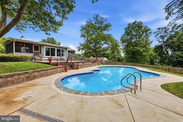 38 WAR TROPHY LN, Media, PA 19063