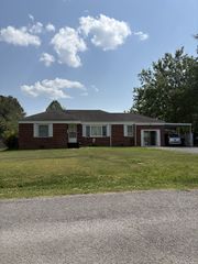505 Glendale Pl, Tullahoma, TN 37388