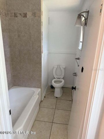 4762 CAMBRIDGE ROAD, Jacksonville, FL 32210