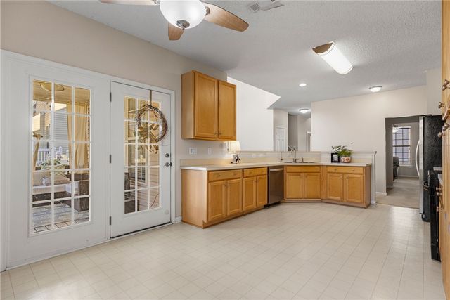 104 W Sundance Drive, Easley, SC 29642