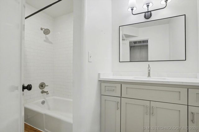 1107 E 45th Place S EU14, Tulsa, OK 74105