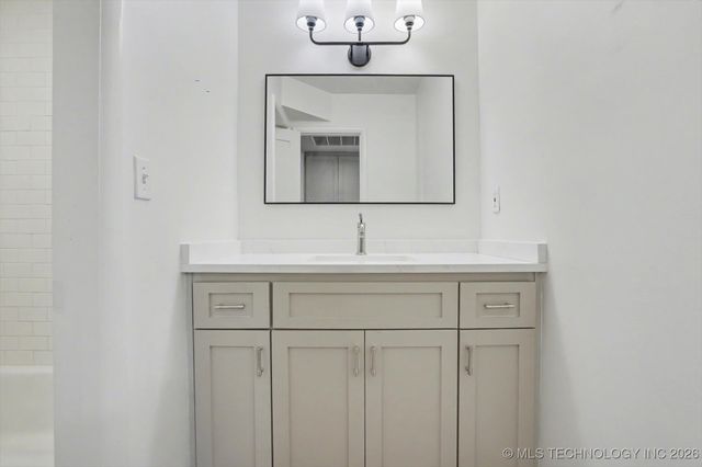 1107 E 45th Place S EU14, Tulsa, OK 74105