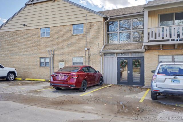 1107 E 45th Place S EU14, Tulsa, OK 74105