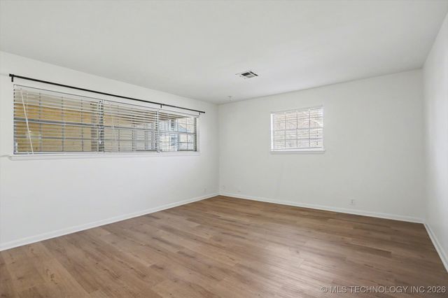 1107 E 45th Place S EU14, Tulsa, OK 74105