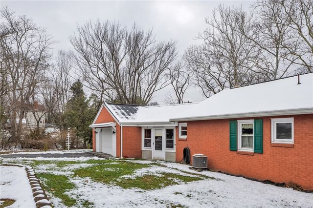 1062 Schultz Rd, Latrobe, PA 15650