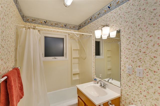 1062 Schultz Rd, Latrobe, PA 15650