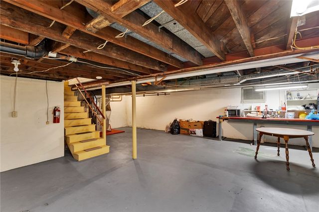 1062 Schultz Rd, Latrobe, PA 15650