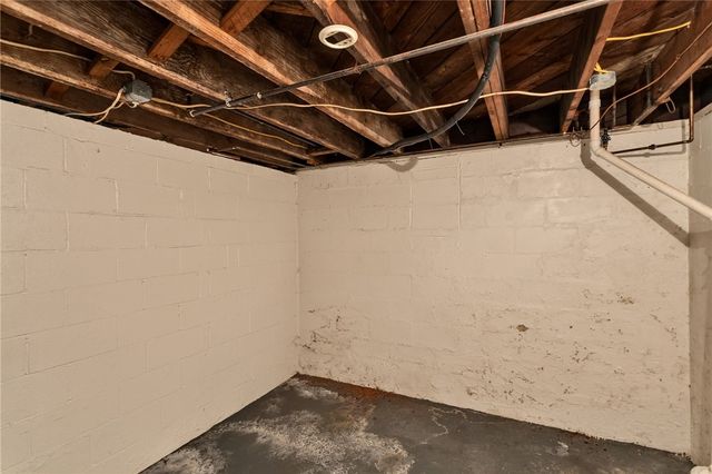 1062 Schultz Rd, Latrobe, PA 15650