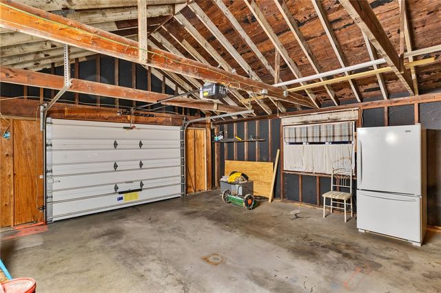 1062 Schultz Rd, Latrobe, PA 15650