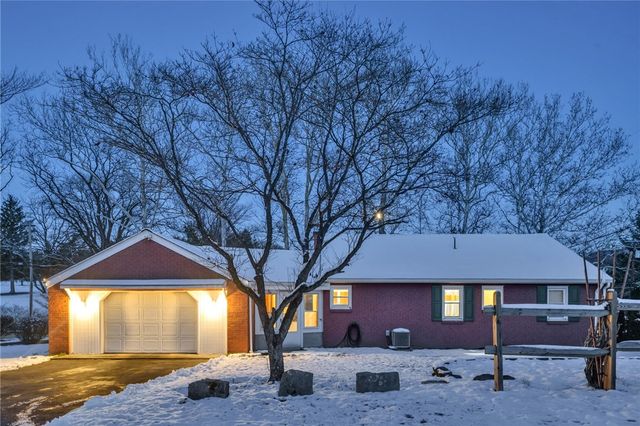 1062 Schultz Rd, Latrobe, PA 15650