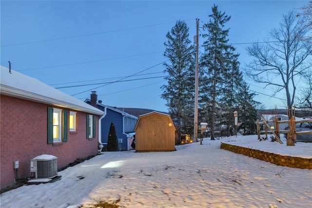 1062 Schultz Rd, Latrobe, PA 15650