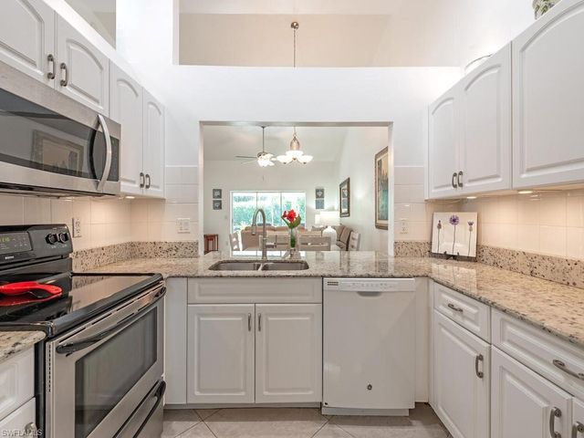 472 Saint Andrews BLVD, Naples, FL 34113