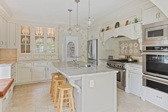 65 Hayden Rowe Street, Hopkinton, MA 01748