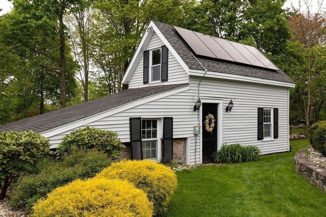 65 Hayden Rowe Street, Hopkinton, MA 01748