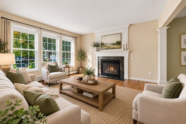 28 Erin Ct, New Bedford, MA 02745
