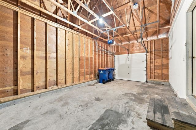 28 Erin Ct, New Bedford, MA 02745