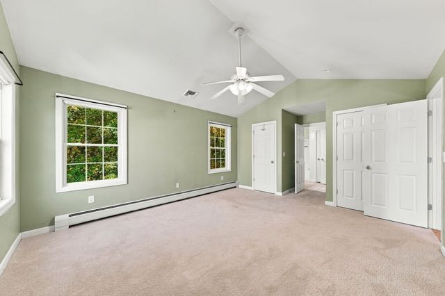 28 Erin Ct, New Bedford, MA 02745
