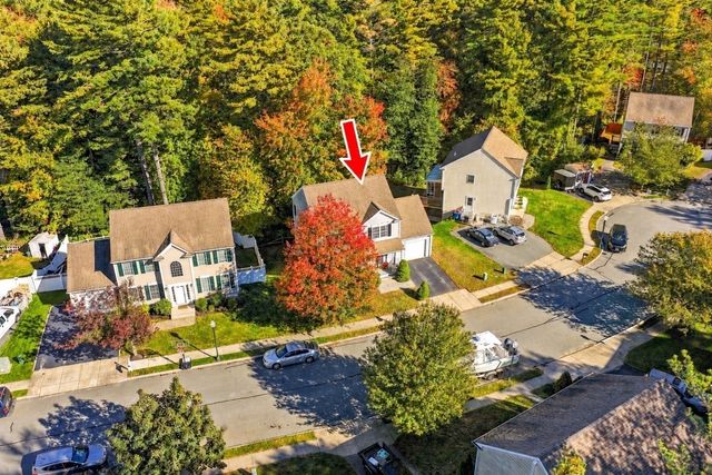 28 Erin Ct, New Bedford, MA 02745