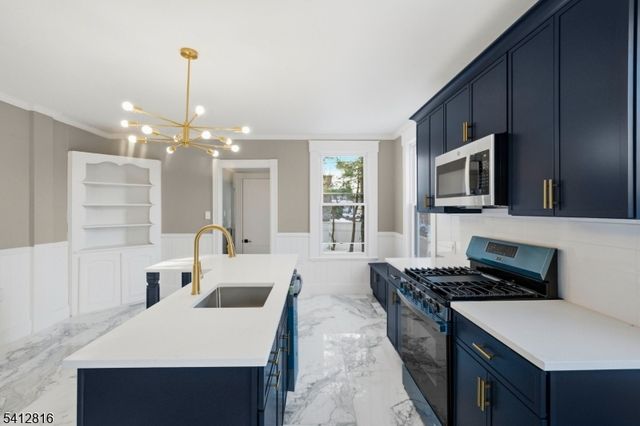 11 Eastern Ave, Somerville Boro, NJ 08876