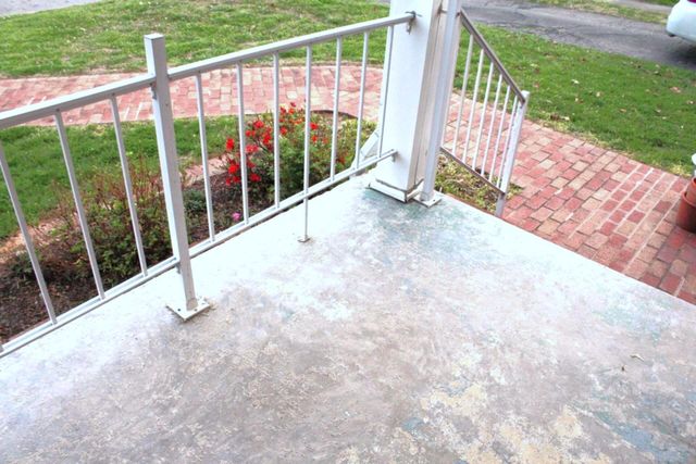 17 Maccie ST, Salem, VA 24153