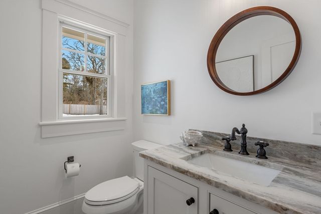 2 Monomoy Lane, Orleans, MA 02653