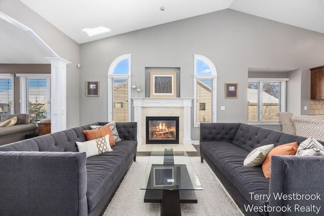 2546 Highridge Lane, Grand Rapids, MI 49546