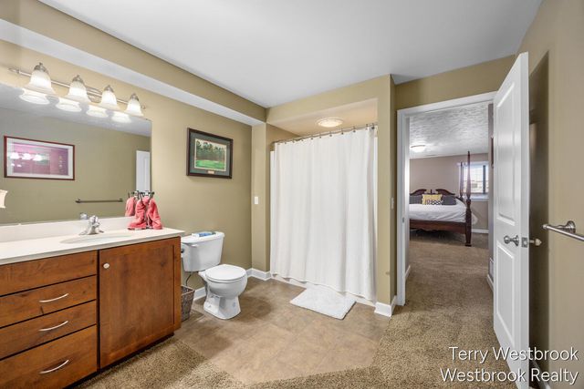 2546 Highridge Lane, Grand Rapids, MI 49546