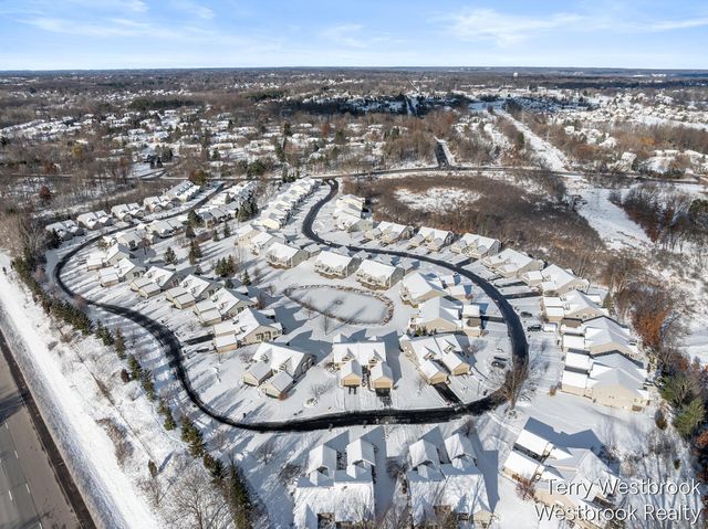 2546 Highridge Lane, Grand Rapids, MI 49546