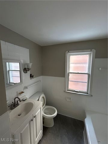 796 Eddy Road, Cleveland, OH 44108